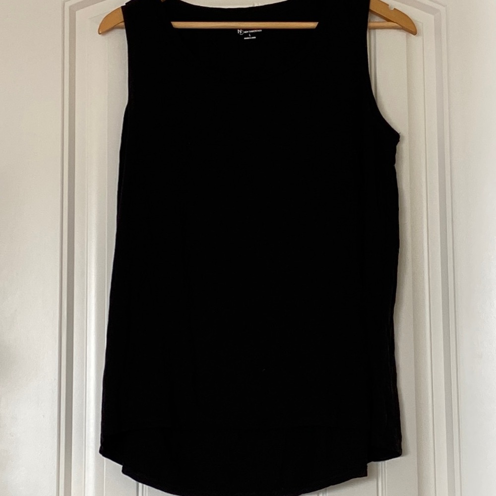 ND New Directions Women’s Black Sleeveless top size L.